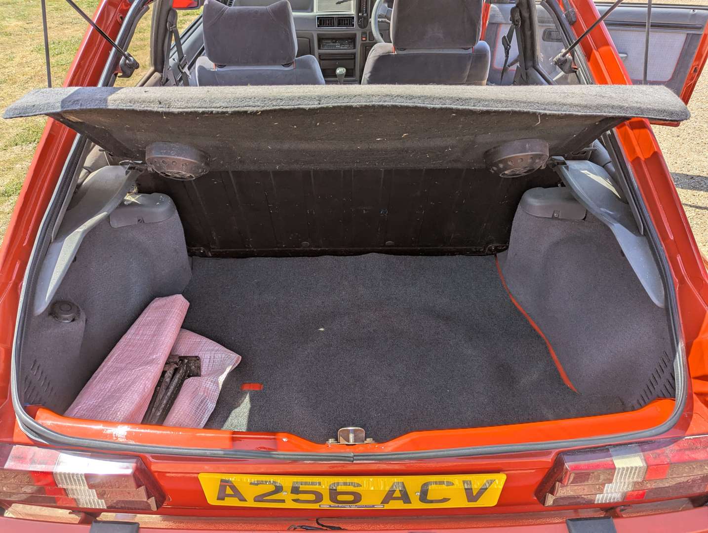 <p>1984 FORD ESCORT XR3I</p>