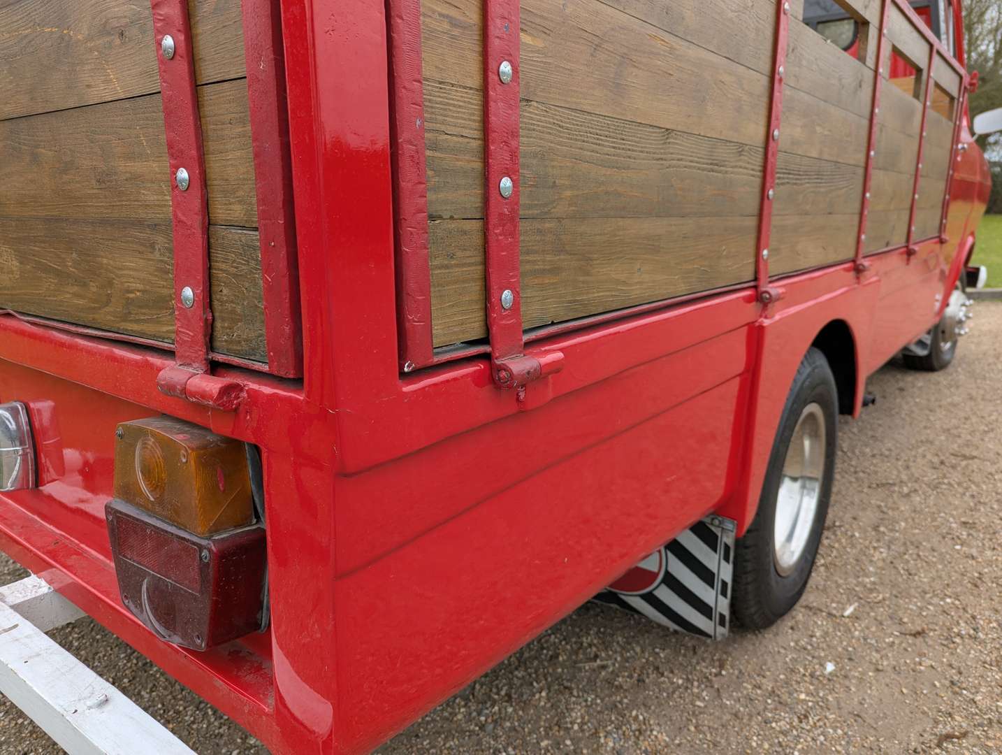 <p>1972 FORD TRANSIT PICK-UP</p>