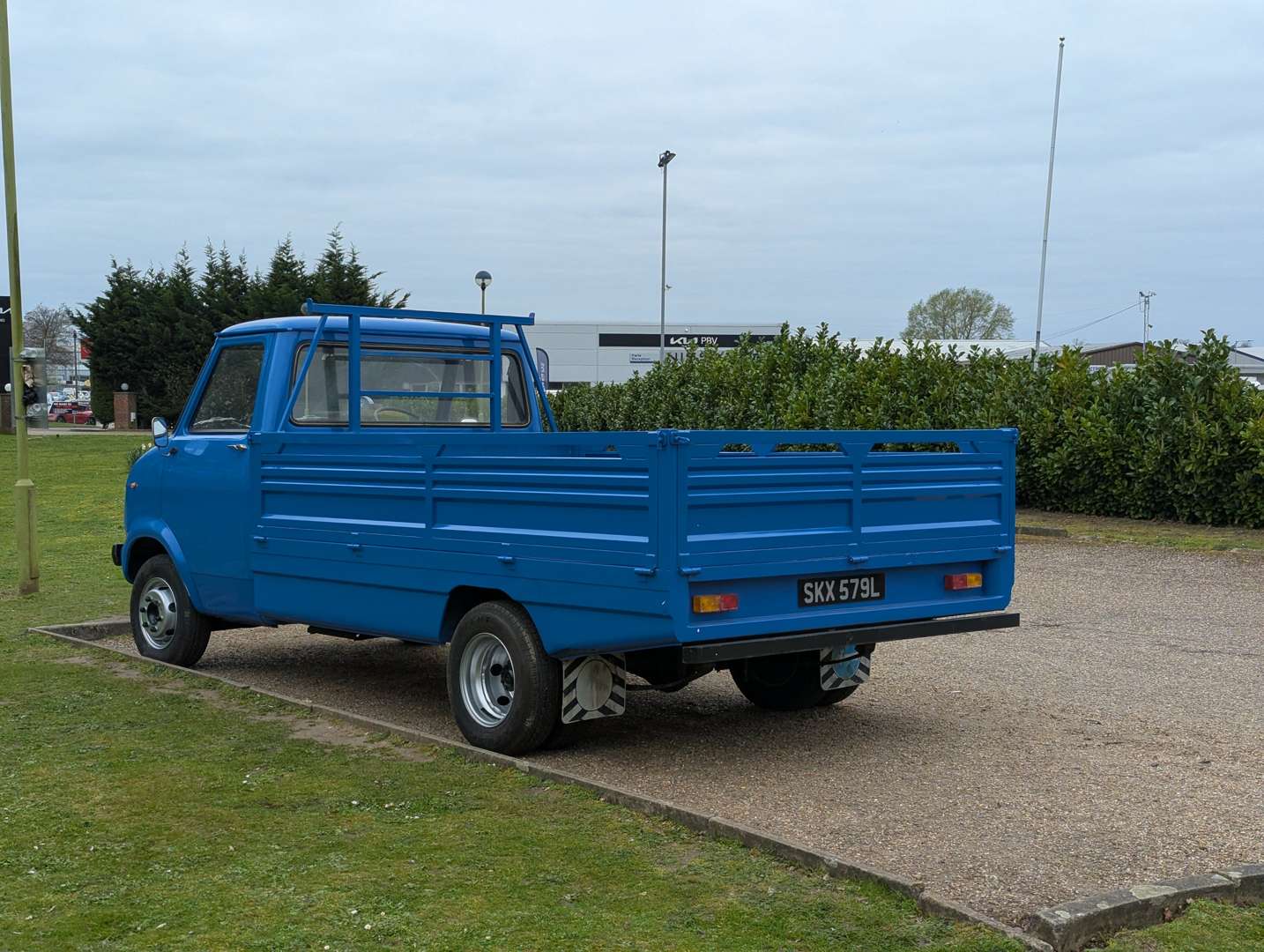 <p>1973 BEDFORD PICK-UP</p>