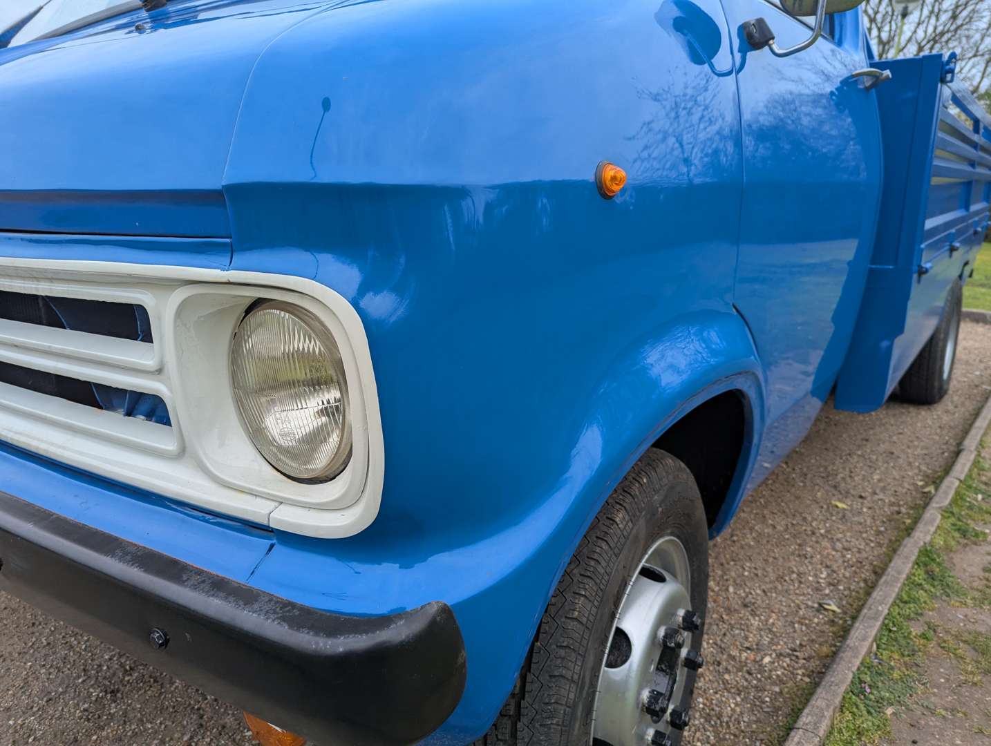 <p>1973 BEDFORD PICK-UP</p>