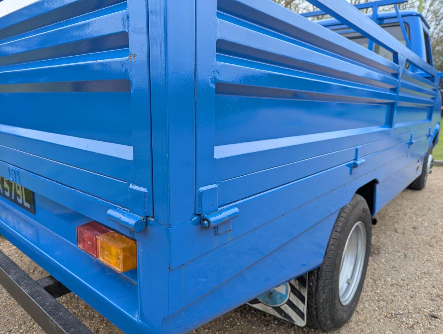 <p>1973 BEDFORD PICK-UP</p>