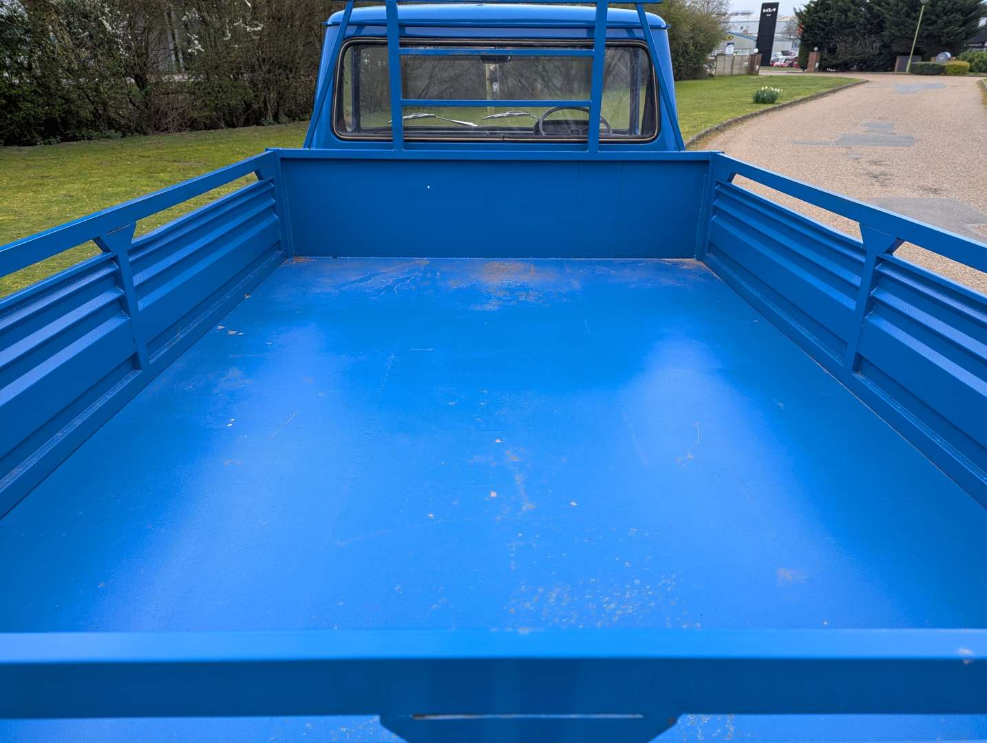 <p>1973 BEDFORD PICK-UP</p>