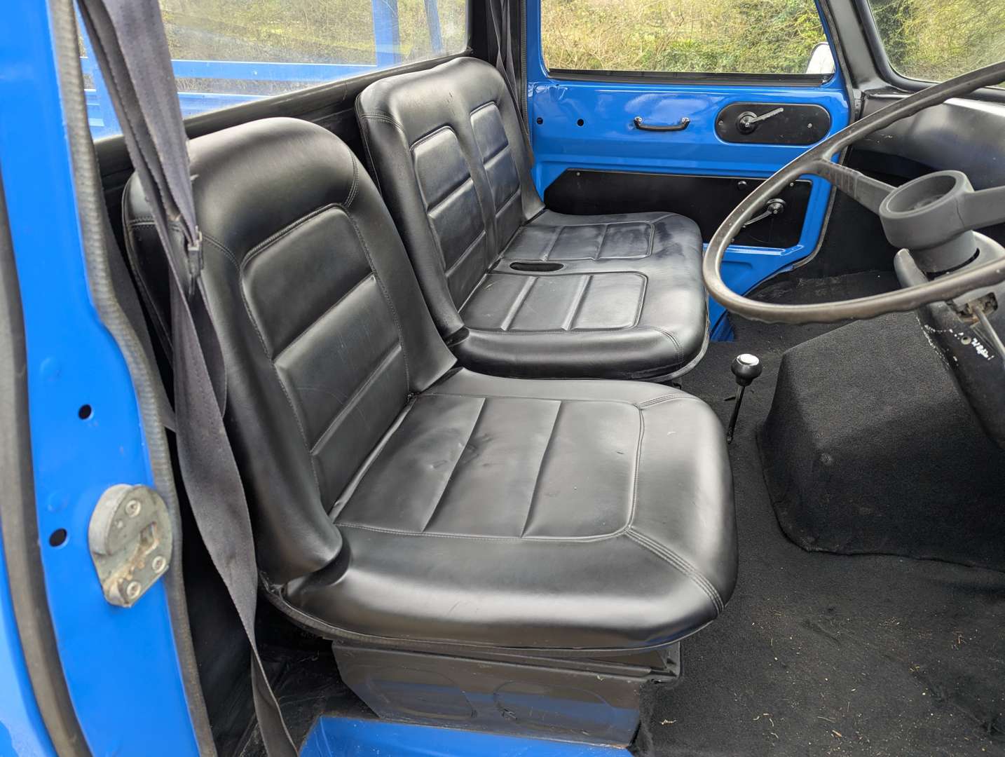 <p>1973 BEDFORD PICK-UP</p>