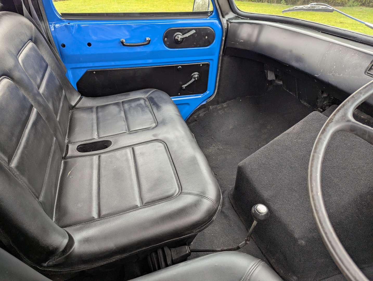 <p>1973 BEDFORD PICK-UP</p>