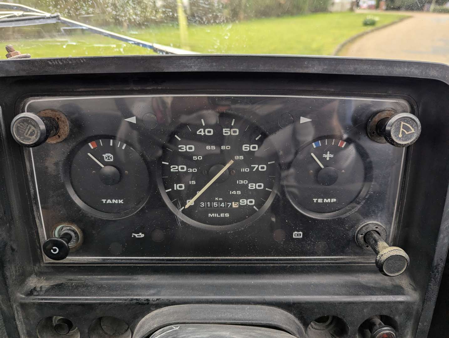 <p>1973 BEDFORD PICK-UP</p>