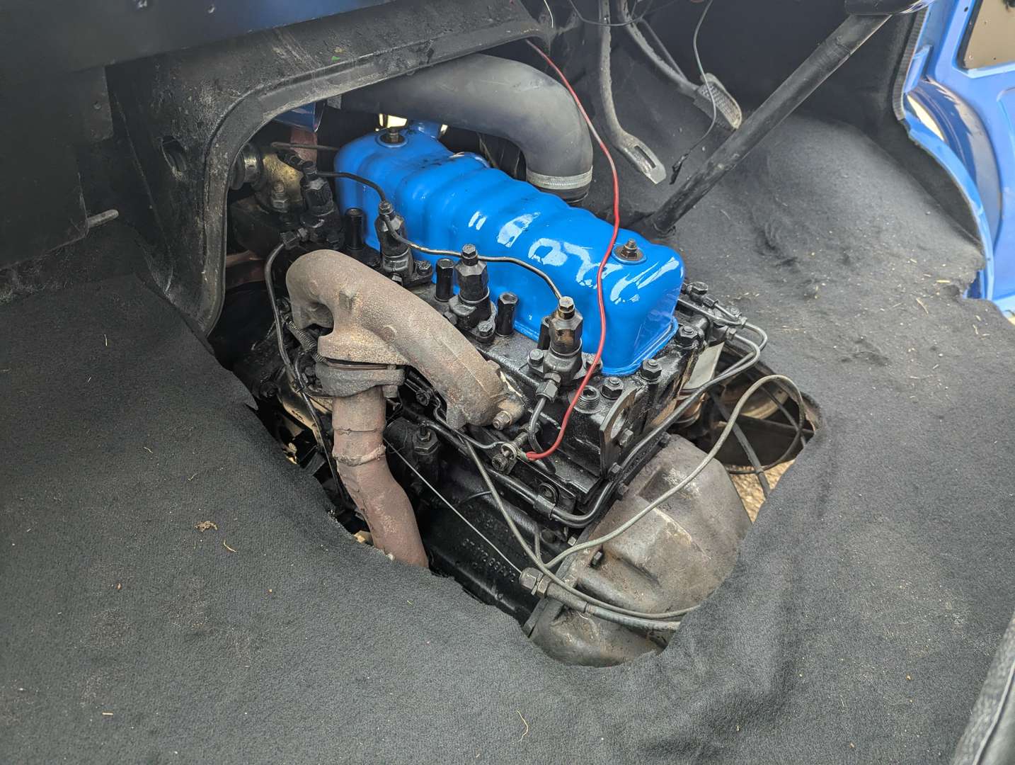 <p>1973 BEDFORD PICK-UP</p>