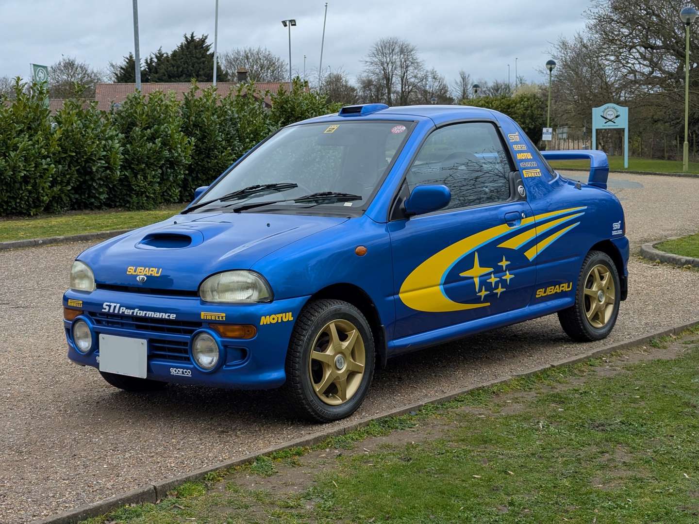 <p>1993 SUBARU VIVIO</p>