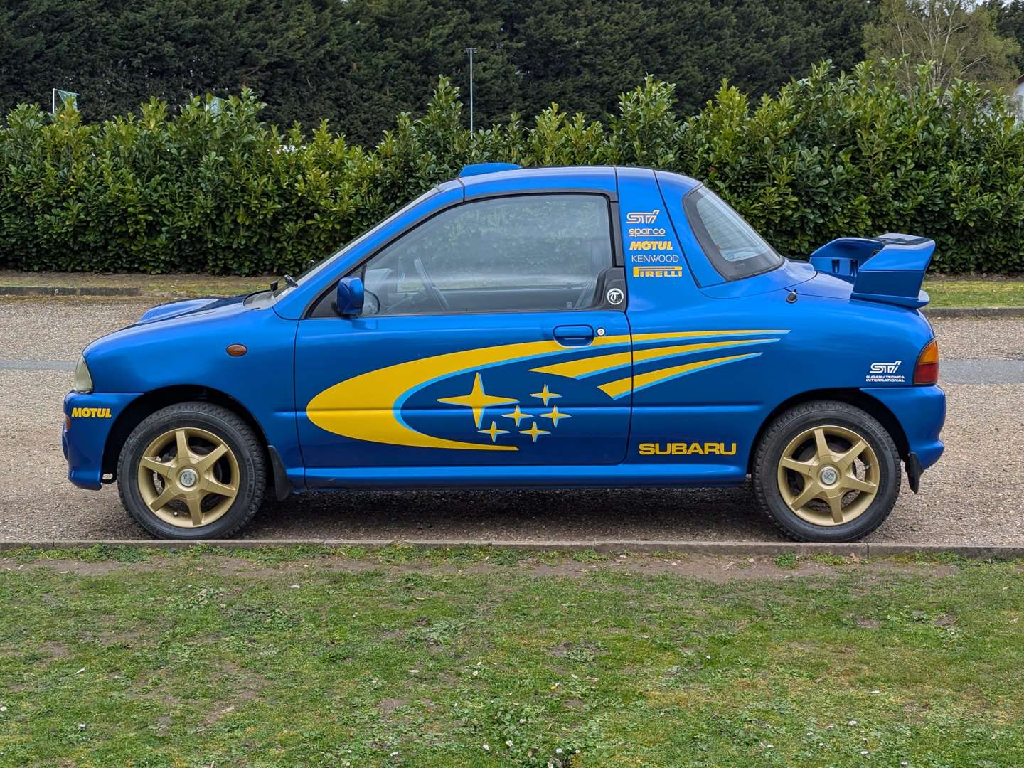 <p>1993 SUBARU VIVIO</p>