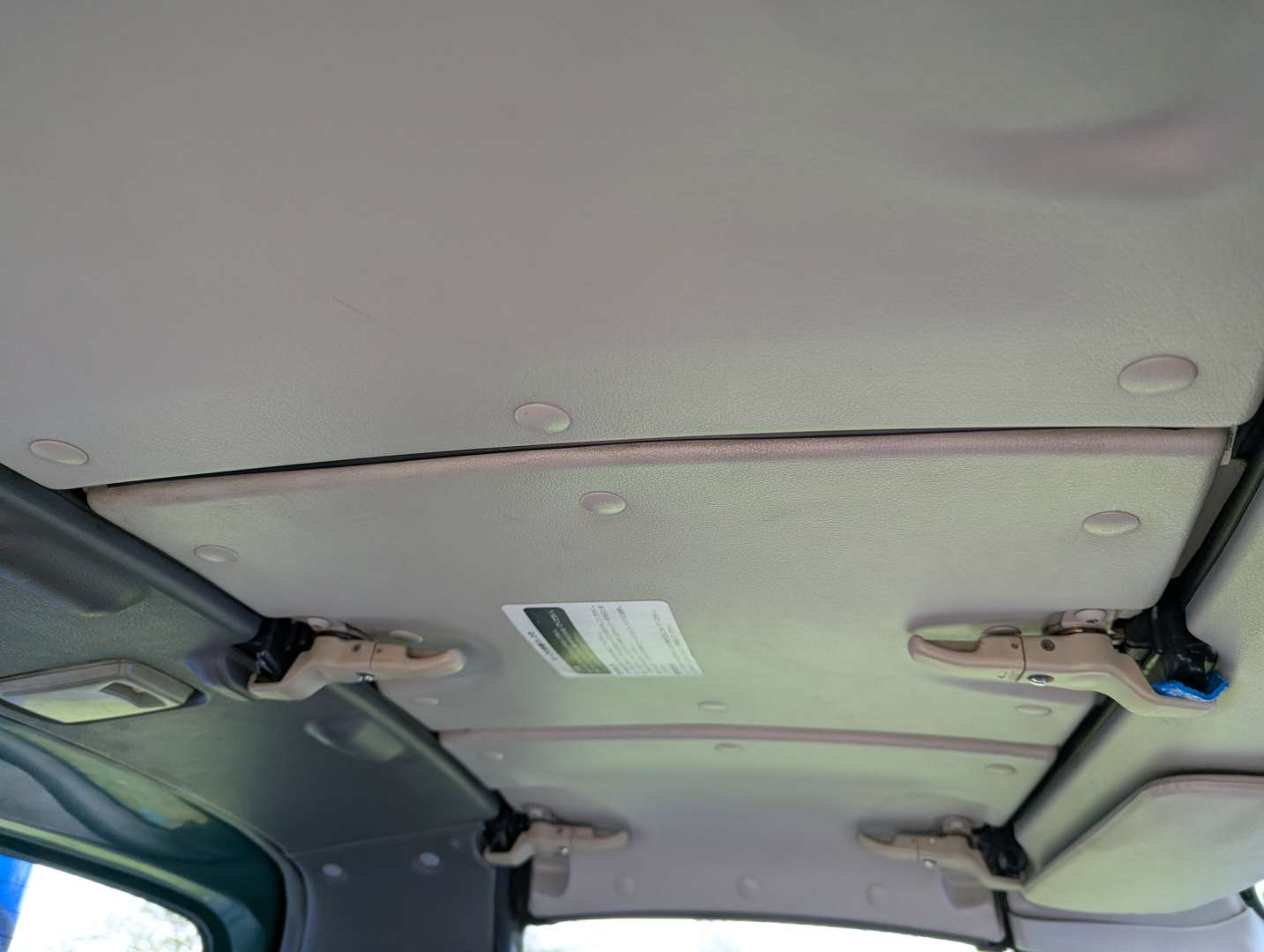 <p>1993 SUBARU VIVIO</p>