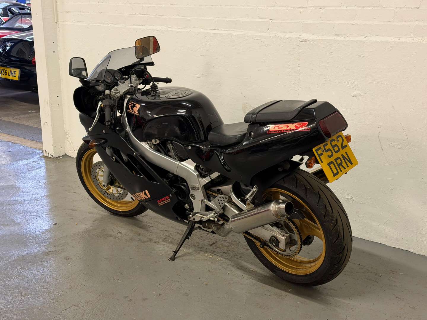 <p>1989 SUZUKI GSXR 400</p>