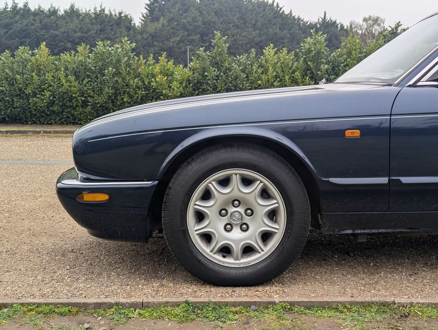 <p>1998 JAGUAR SOVEREIGN 4.0 V8 AUTO</p>