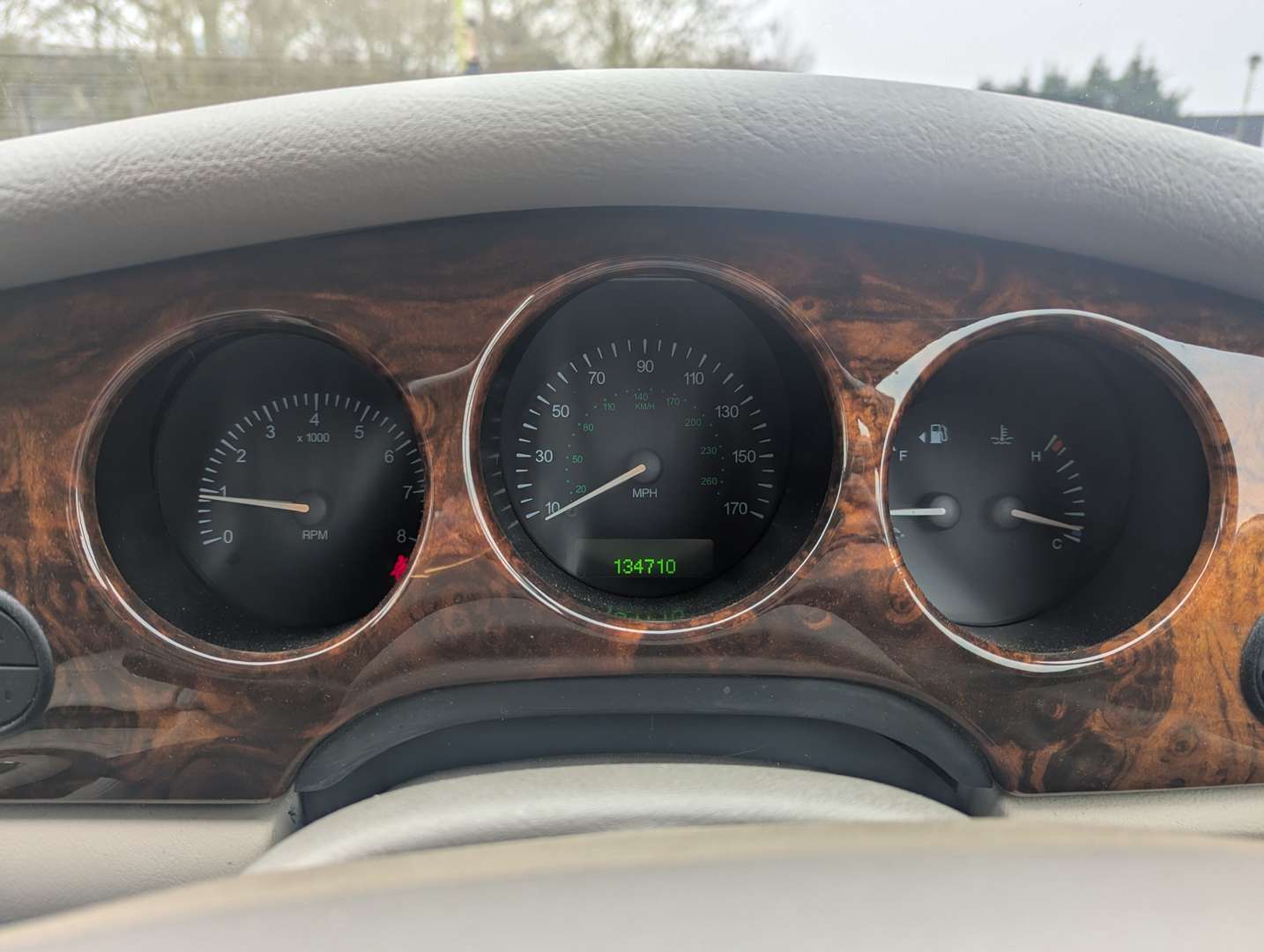 <p>1998 JAGUAR SOVEREIGN 4.0 V8 AUTO</p>