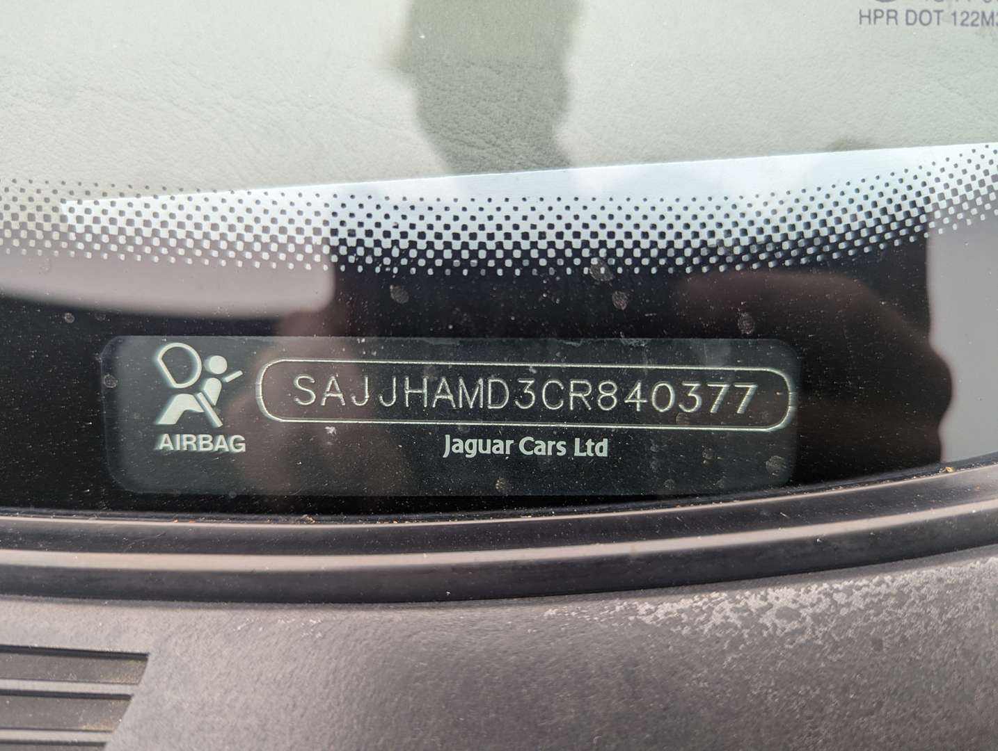 <p>1998 JAGUAR SOVEREIGN 4.0 V8 AUTO</p>