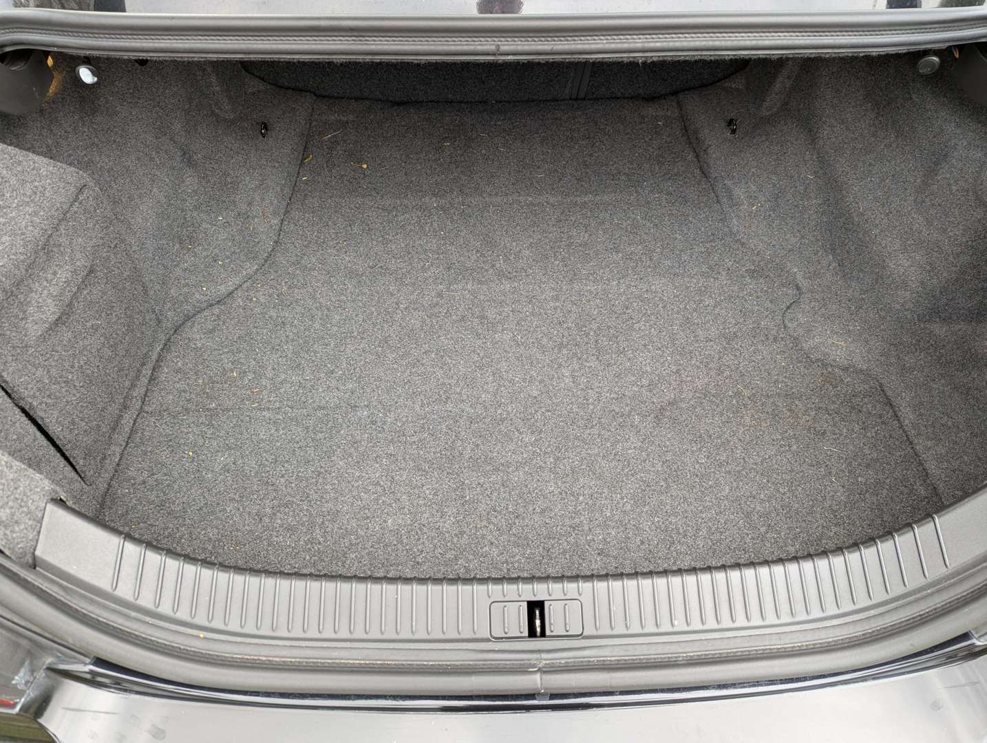 <p>2006 JAGUAR S-TYPE XS 3.0 AUTO</p>