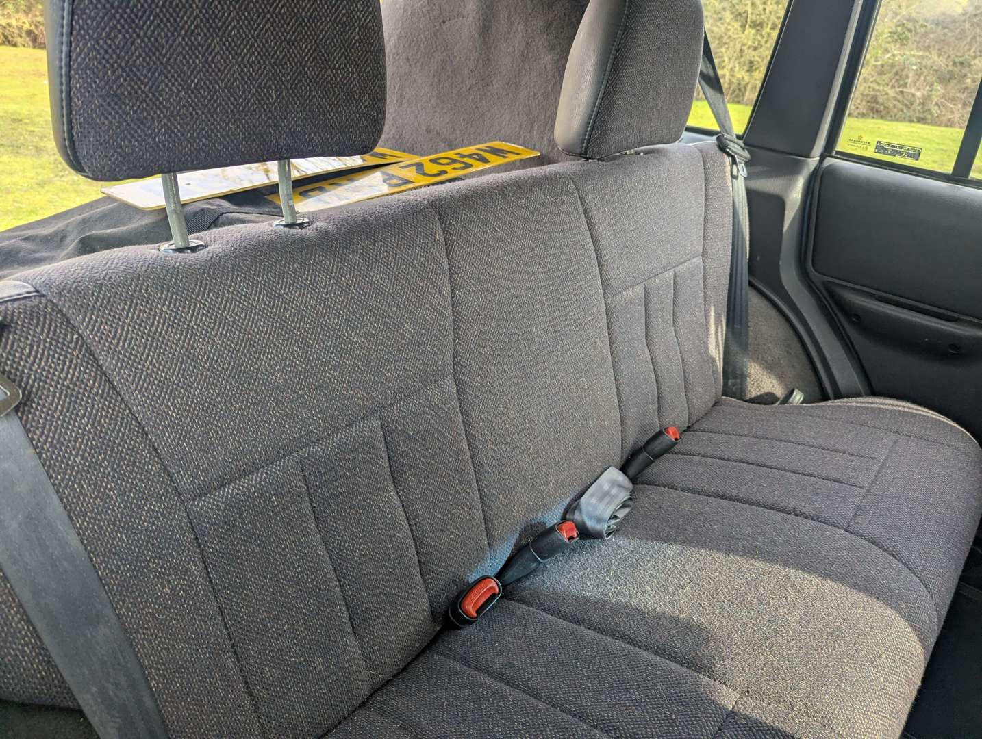 <p>2000 JEEP CHEROKEE 2.5&nbsp;</p>