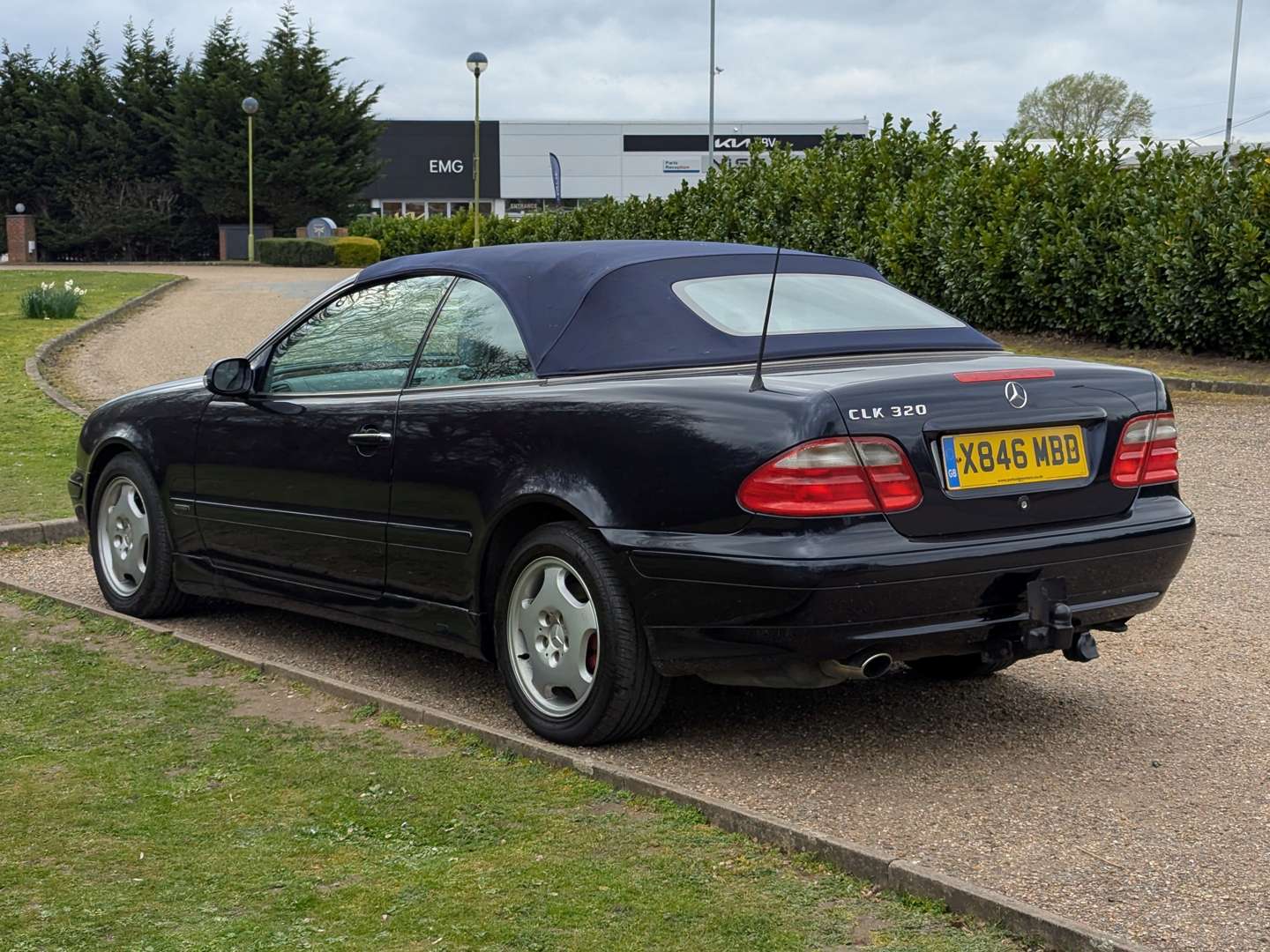 <p>2001 MERCEDES CLK 320 ELEGANCE C208 AUTO</p>