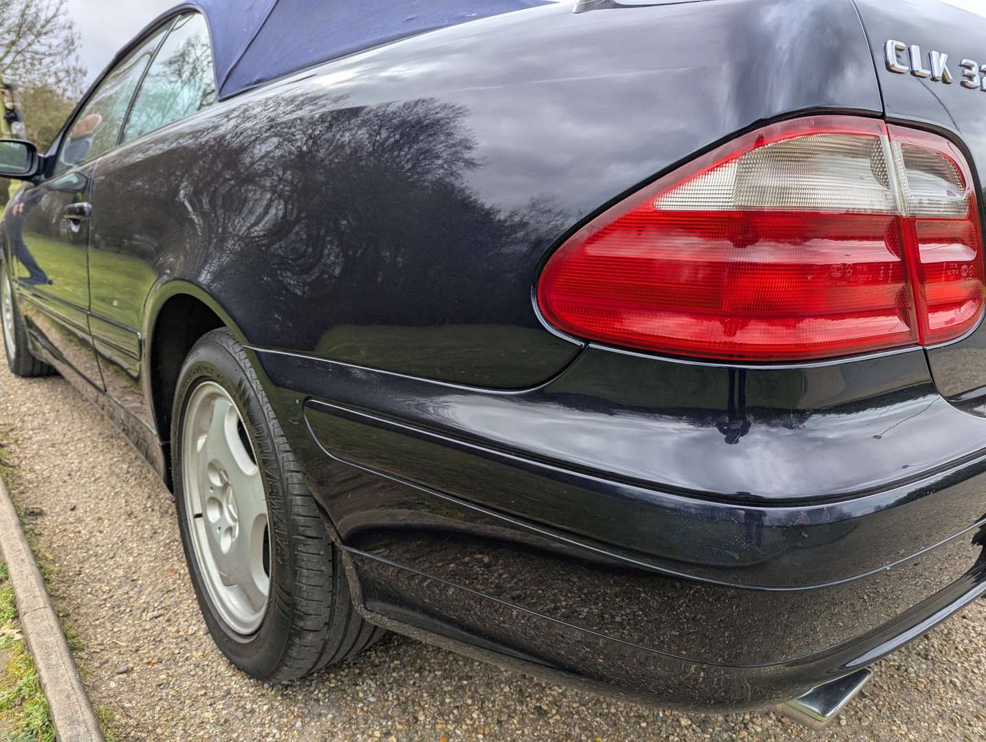 <p>2001 MERCEDES CLK 320 ELEGANCE C208 AUTO</p>