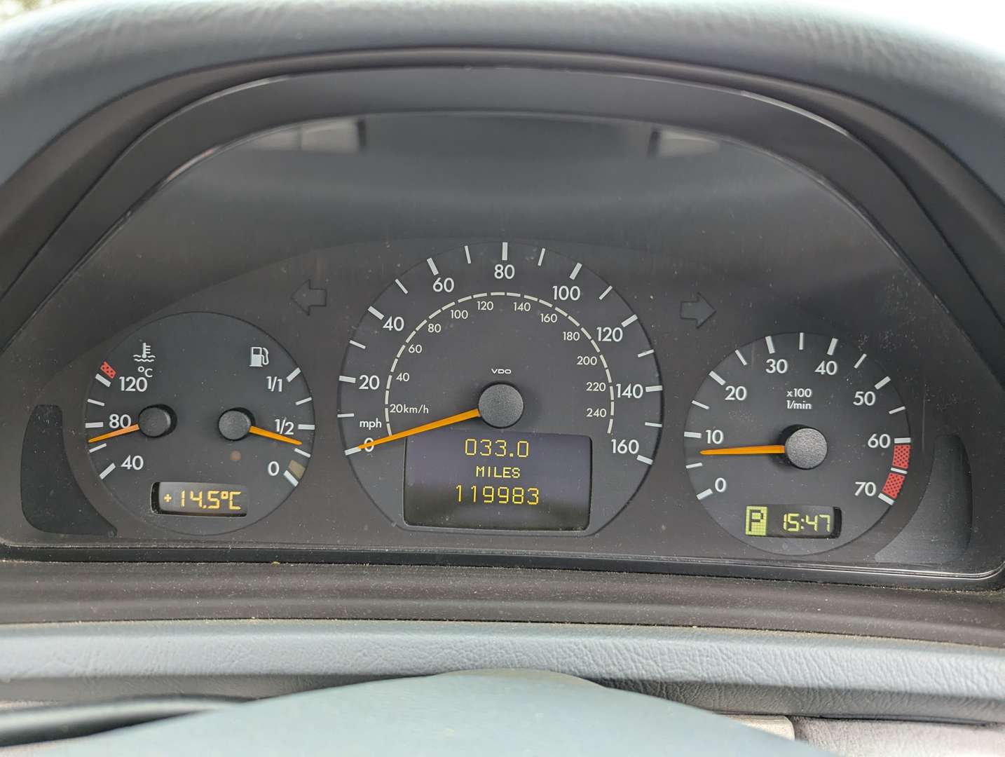 <p>2001 MERCEDES CLK 320 ELEGANCE C208 AUTO</p>