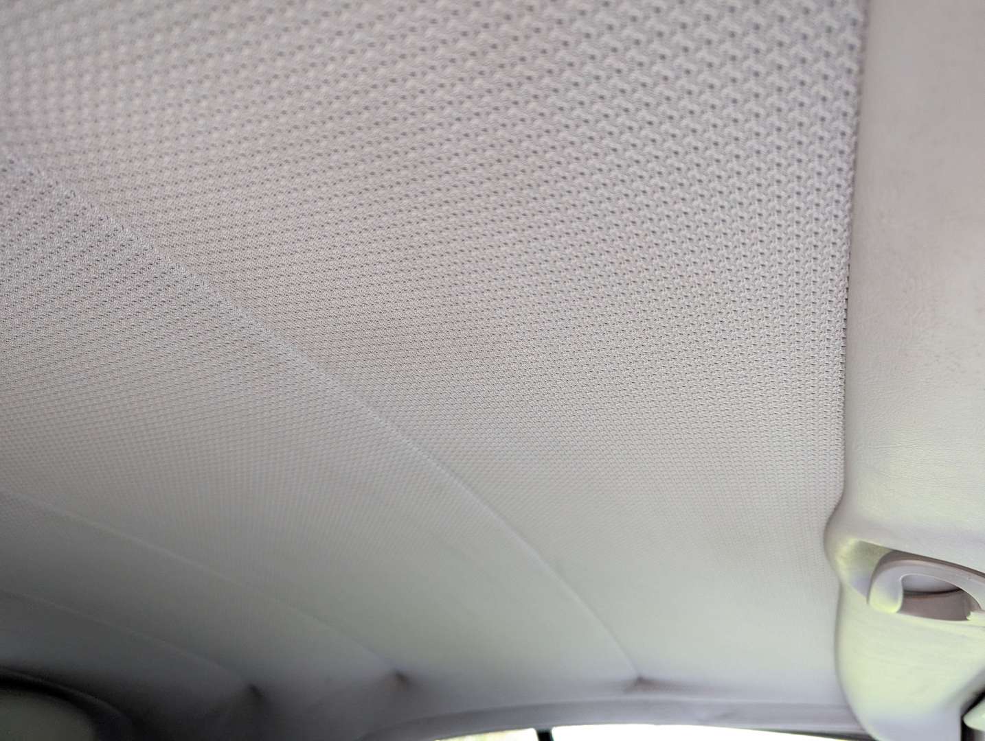 <p>2001 MERCEDES CLK 320 ELEGANCE C208 AUTO</p>