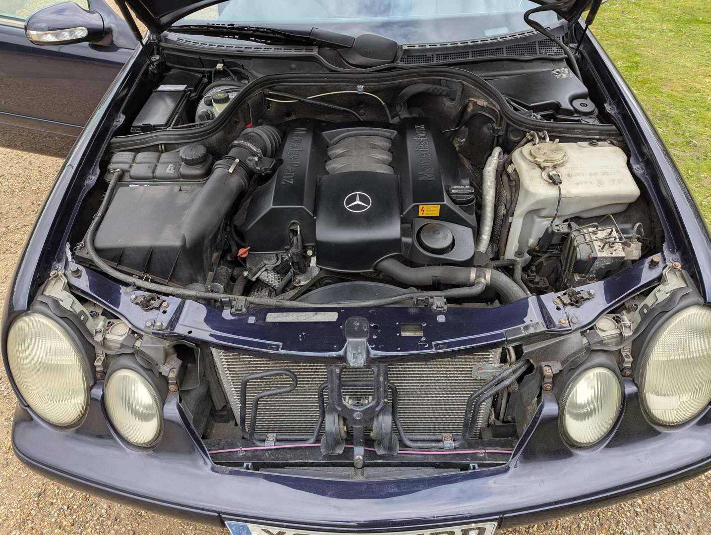 <p>2001 MERCEDES CLK 320 ELEGANCE C208 AUTO</p>