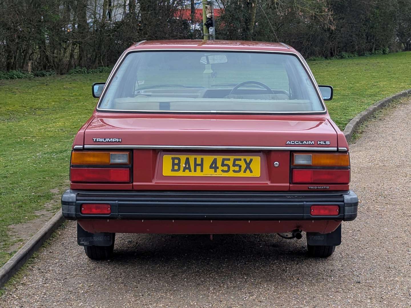 <p>1982 TRIUMPH ACCLAIM HLS TRIO AUTO</p>