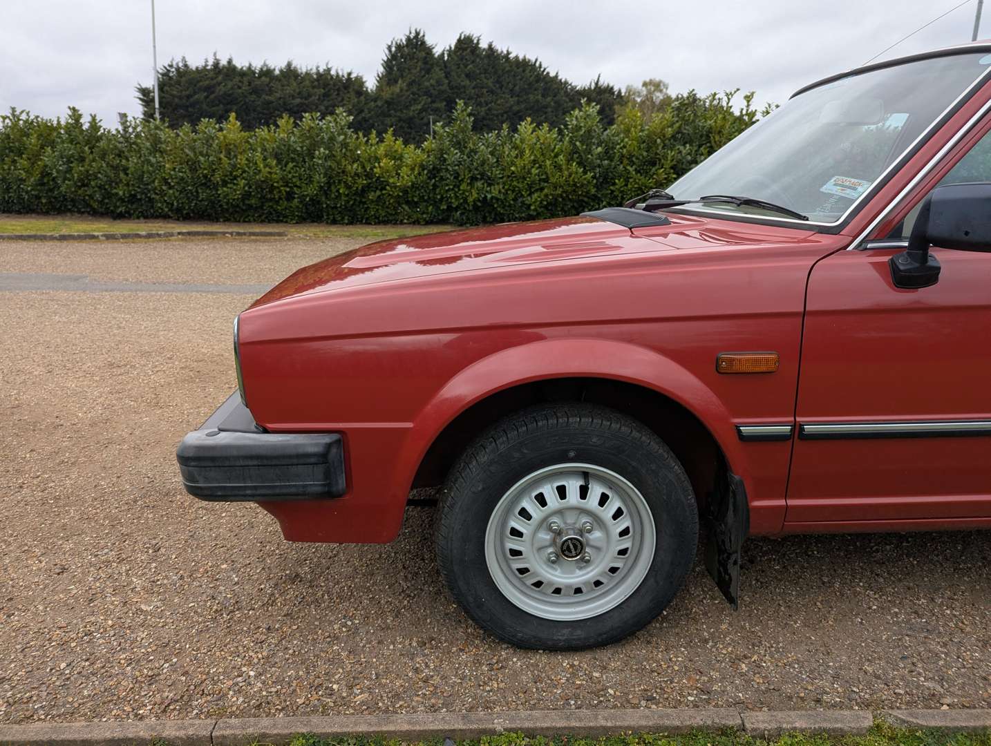 <p>1982 TRIUMPH ACCLAIM HLS TRIO AUTO</p>