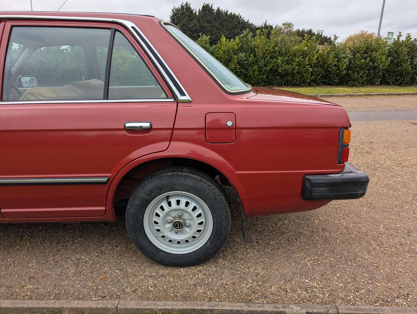 <p>1982 TRIUMPH ACCLAIM HLS TRIO AUTO</p>