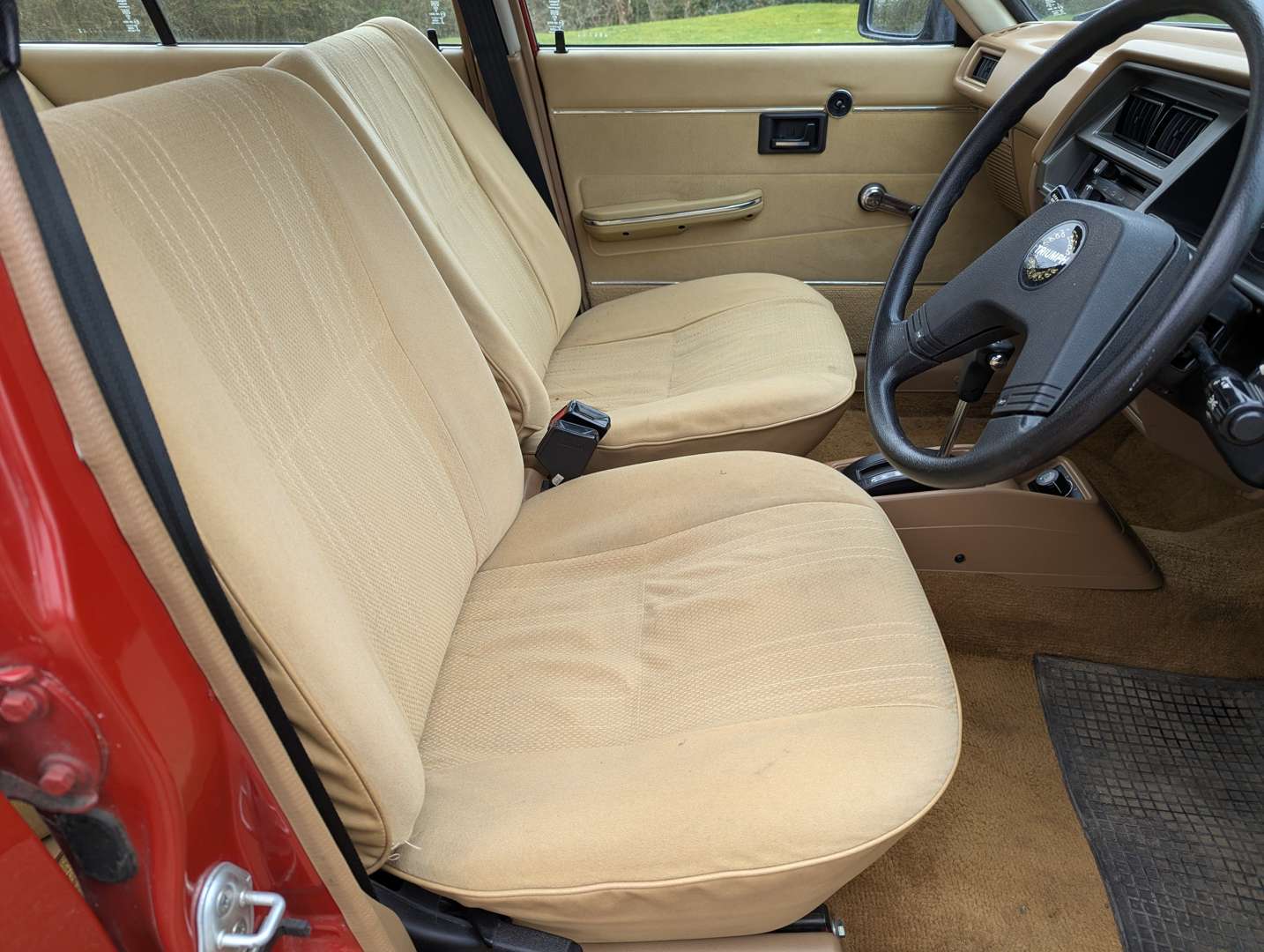 <p>1982 TRIUMPH ACCLAIM HLS TRIO AUTO</p>