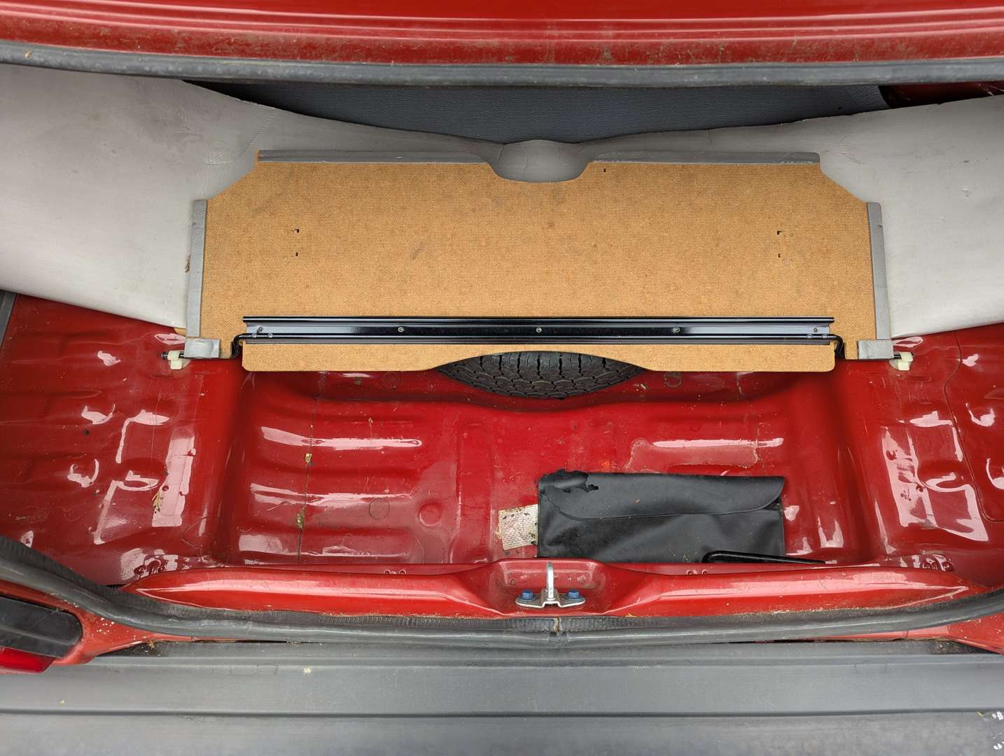 <p>1982 TRIUMPH ACCLAIM HLS TRIO AUTO</p>