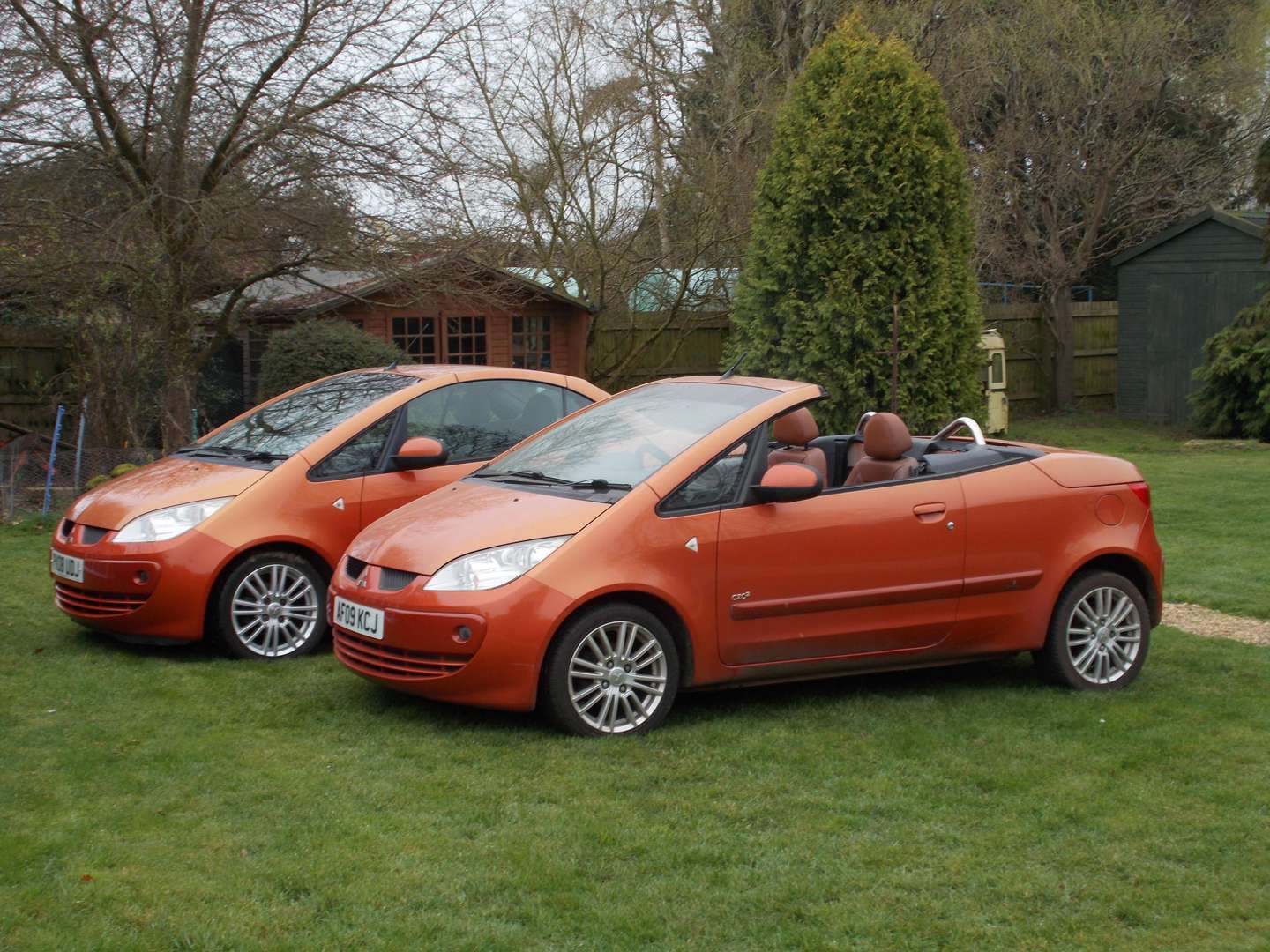 <p>PAIR OF MITSUBISHI COLT CZC</p>