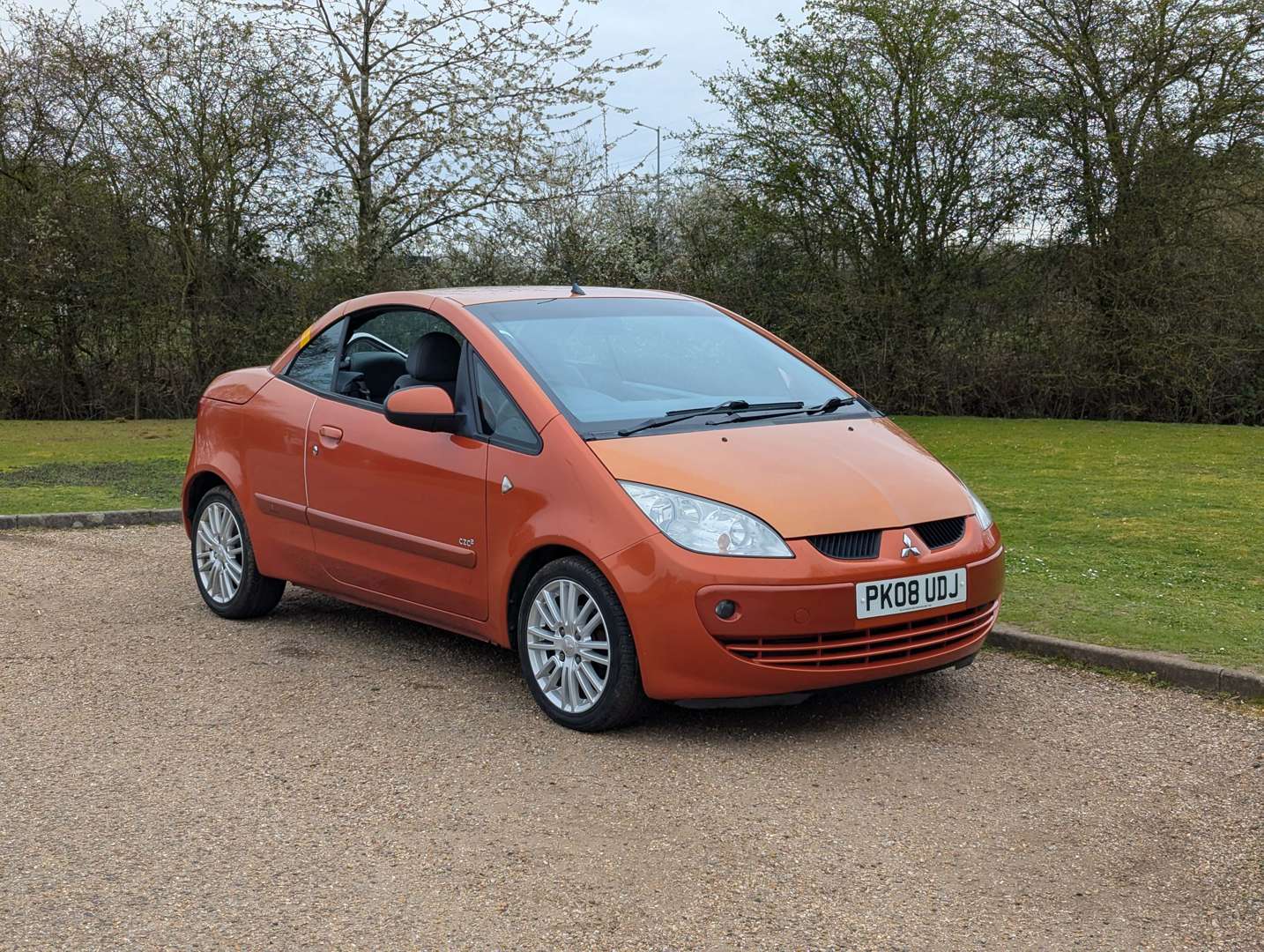 <p>PAIR OF MITSUBISHI COLT CZC</p>