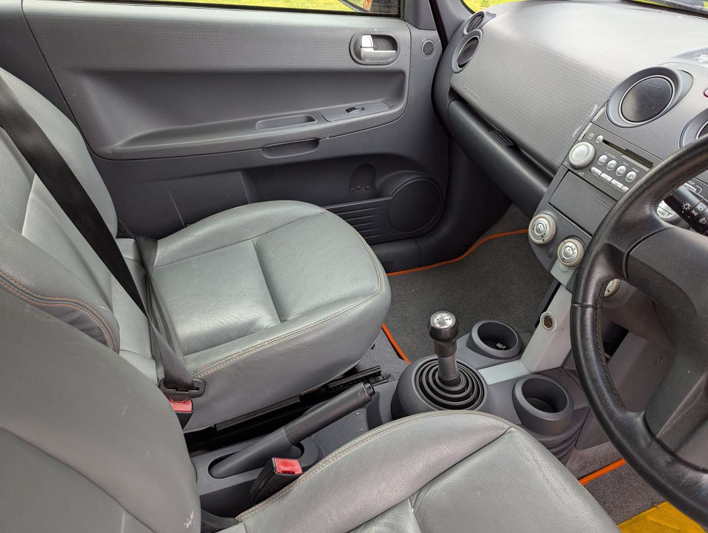 <p>PAIR OF MITSUBISHI COLT CZC</p>