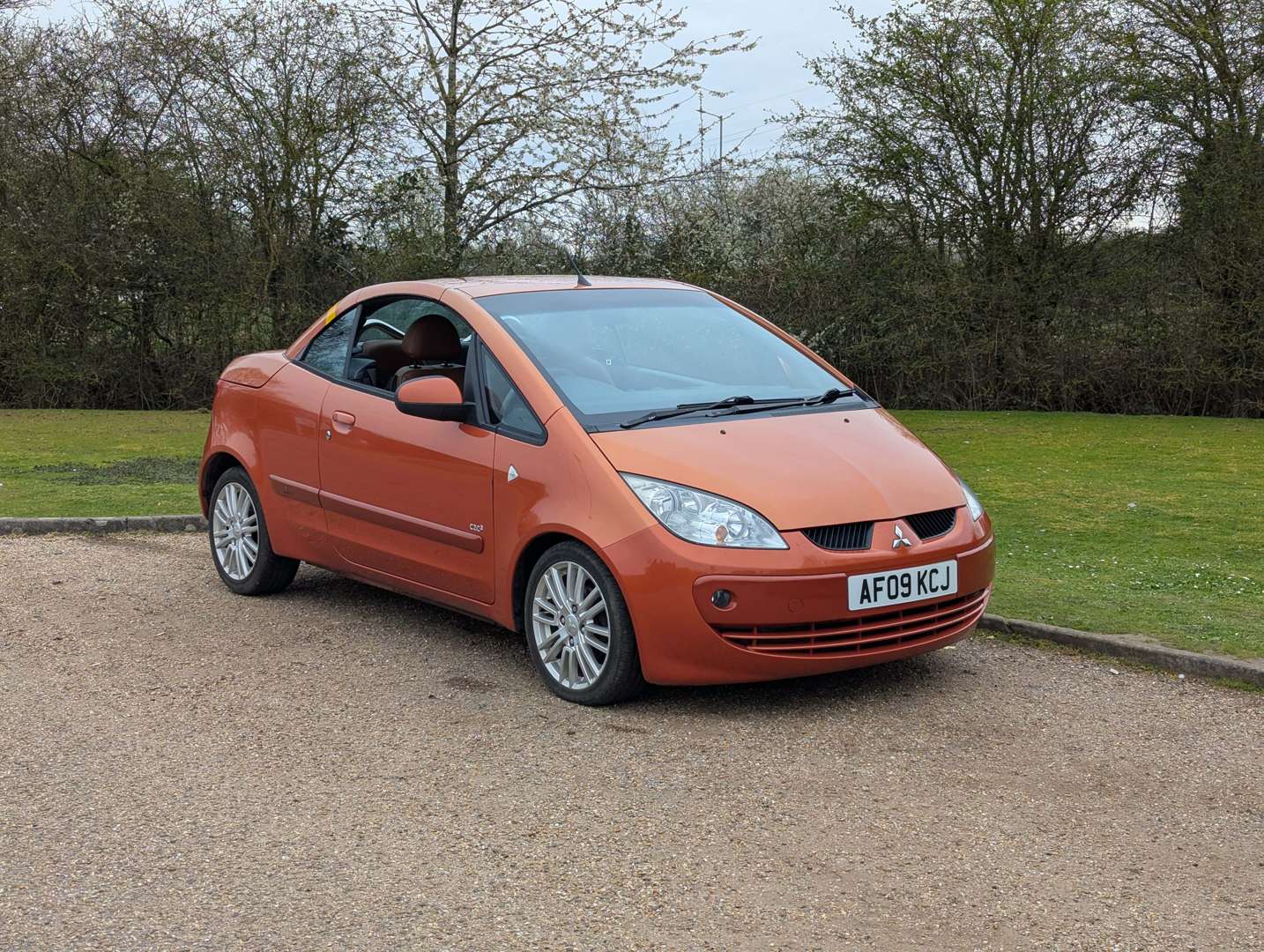 <p>PAIR OF MITSUBISHI COLT CZC</p>