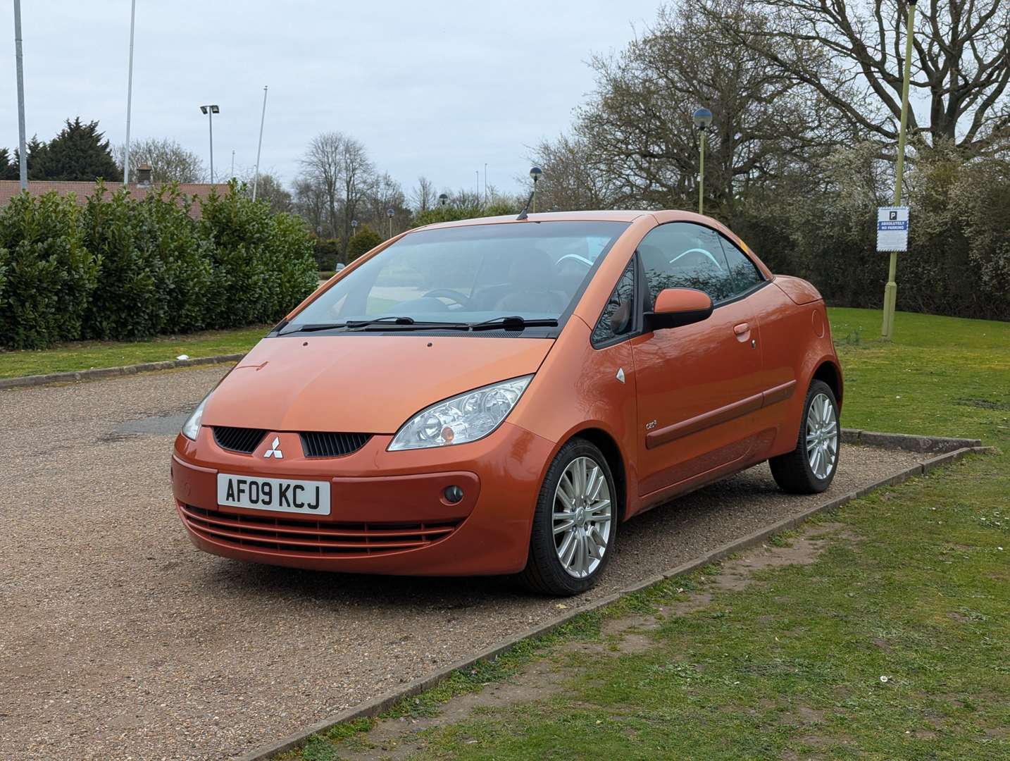 <p>PAIR OF MITSUBISHI COLT CZC</p>