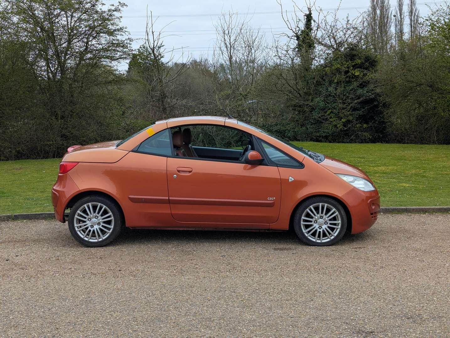 <p>PAIR OF MITSUBISHI COLT CZC</p>