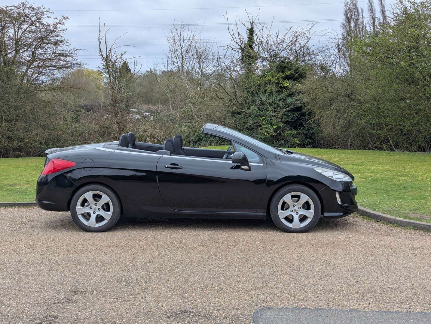 <p>2011 PEUGEOT 308 SPORT CC HDI</p>