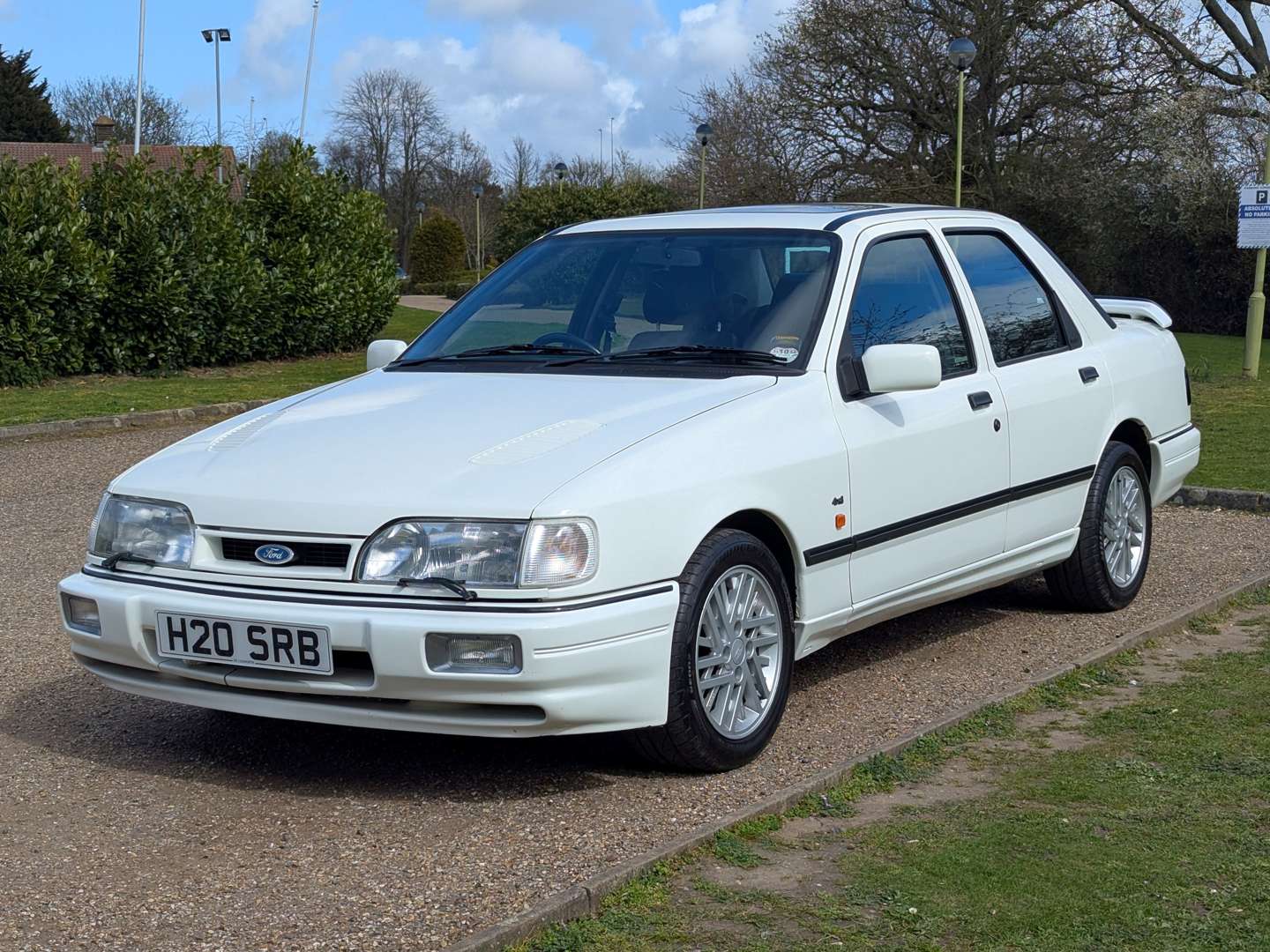 <p>1991 FORD SIERRA SAPPHIRE 4X4 RS COSWORTH</p>