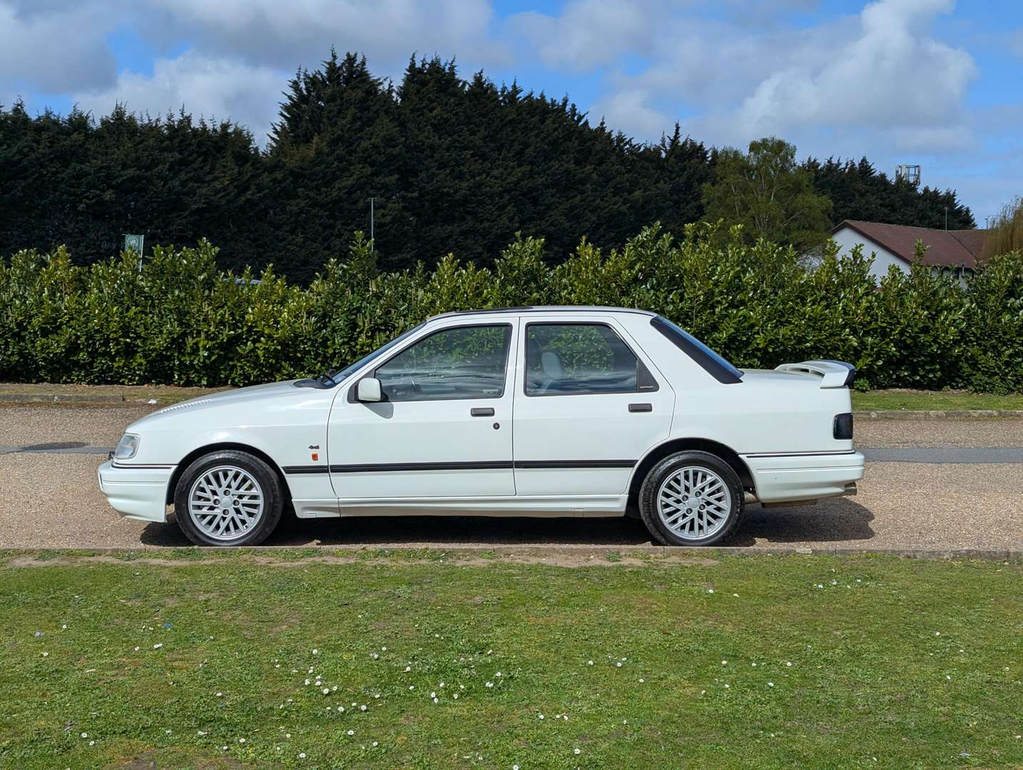 <p>1991 FORD SIERRA SAPPHIRE 4X4 RS COSWORTH</p>
