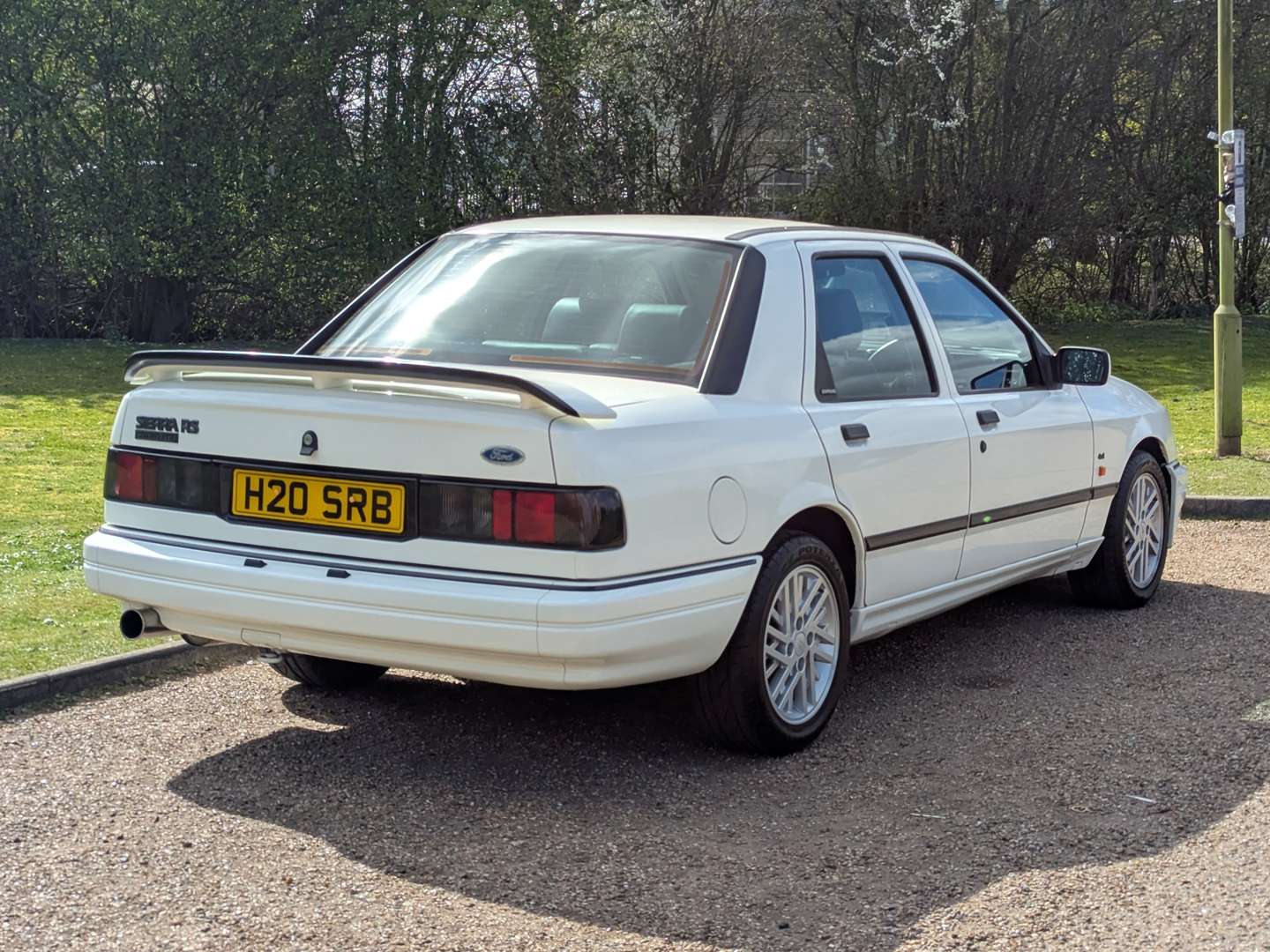 <p>1991 FORD SIERRA SAPPHIRE 4X4 RS COSWORTH</p>