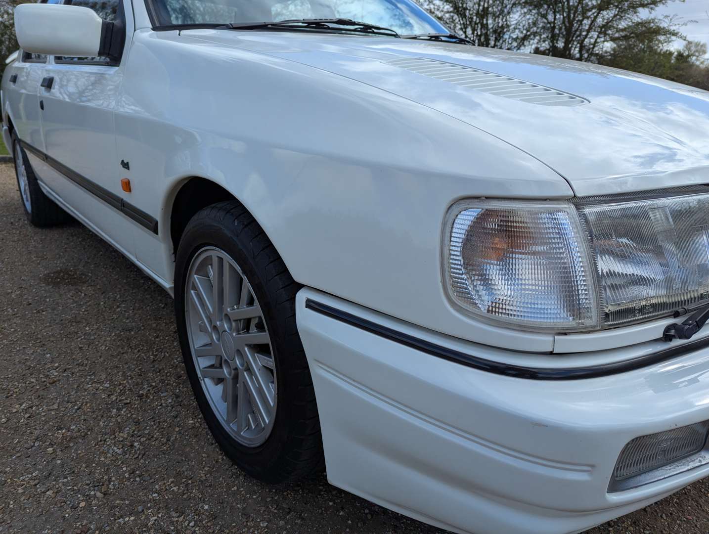 <p>1991 FORD SIERRA SAPPHIRE 4X4 RS COSWORTH</p>