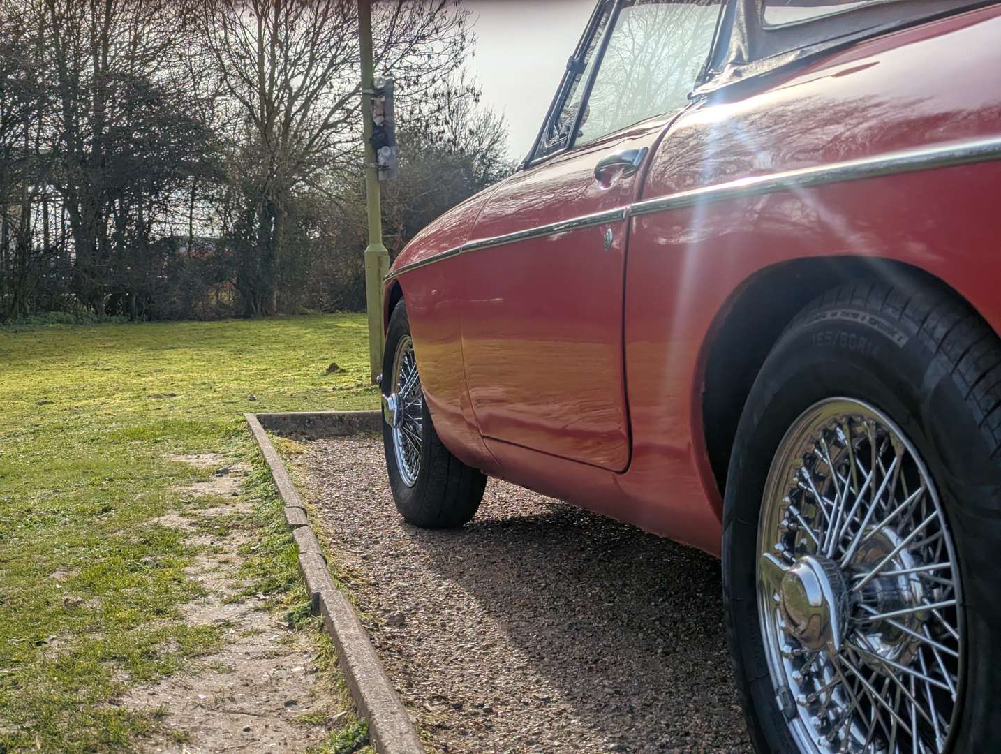 <p>1964 MG B ROADTSER</p>