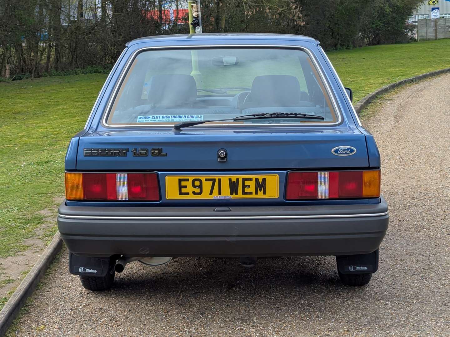 <p>1988 FORD ESCORT 1.6 GL - ONE REGISTERED OWNER 5,888 MILES</p>