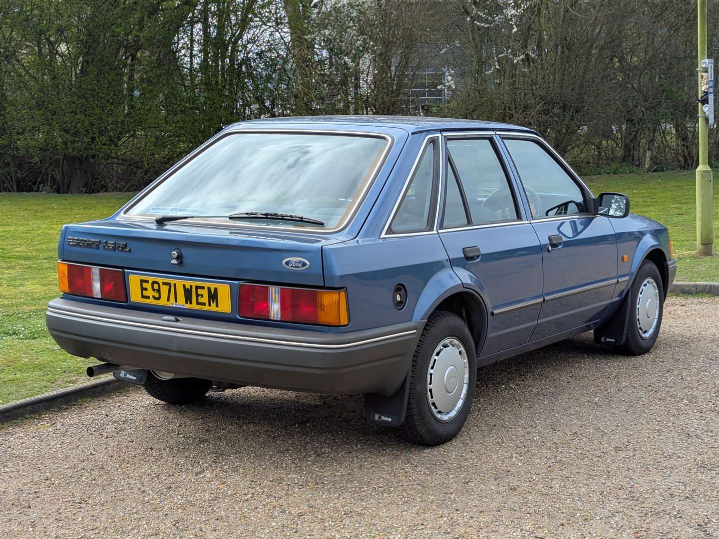 <p>1988 FORD ESCORT 1.6 GL - ONE REGISTERED OWNER 5,888 MILES</p>