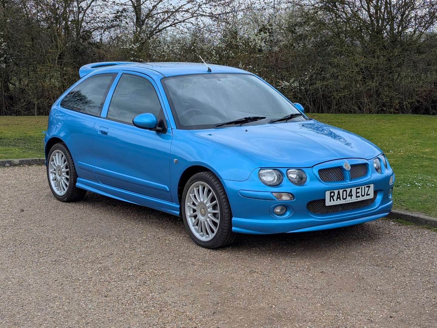 <p>2004 MG ZR</p>