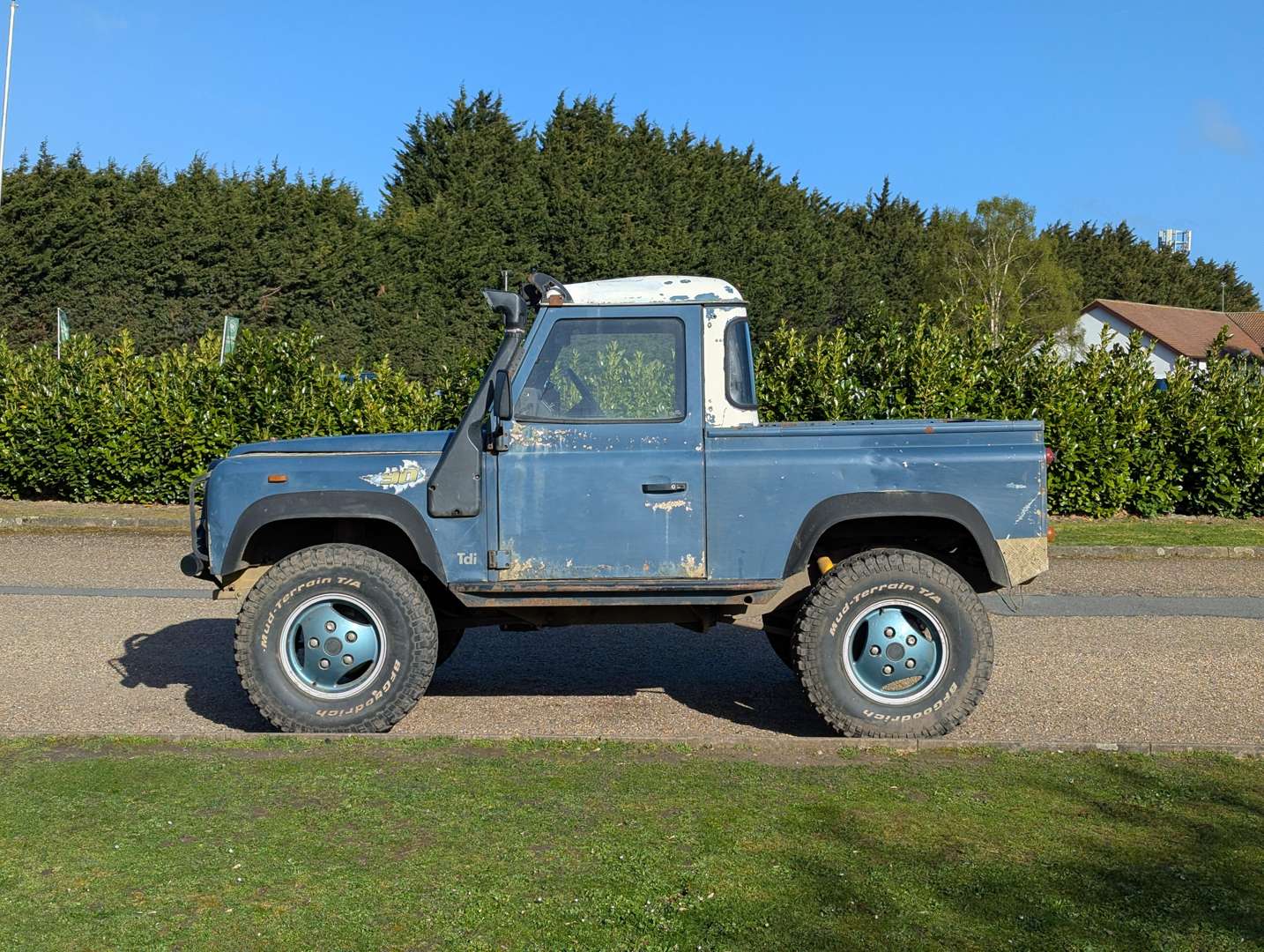 <p>1993 LAND ROVER DEFENDER 90 TRUCK CAB</p>
