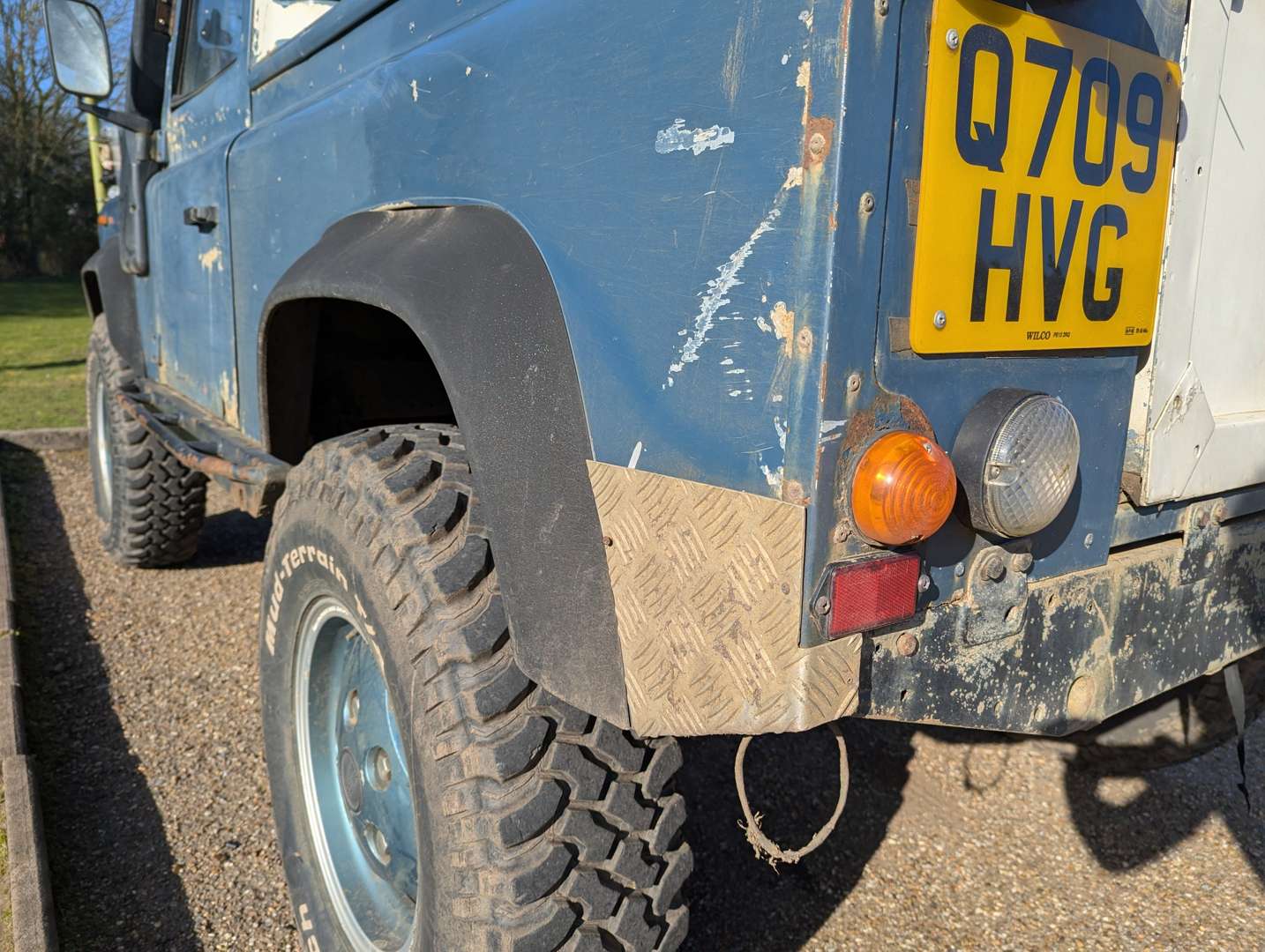 <p>1993 LAND ROVER DEFENDER 90 TRUCK CAB</p>