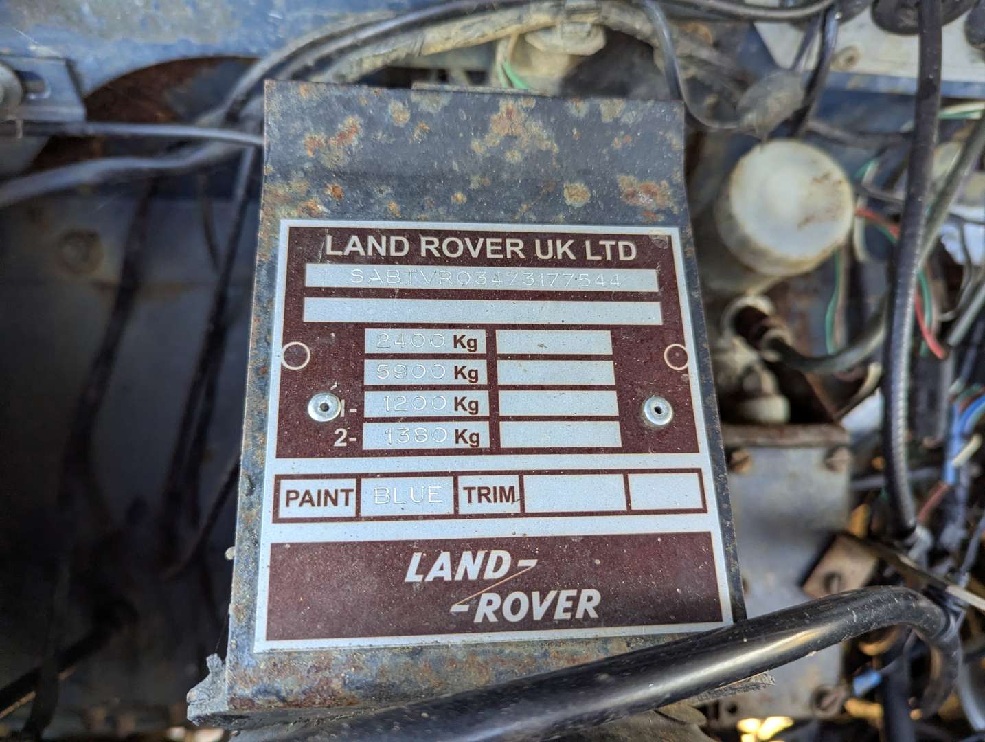 <p>1993 LAND ROVER DEFENDER 90 TRUCK CAB</p>