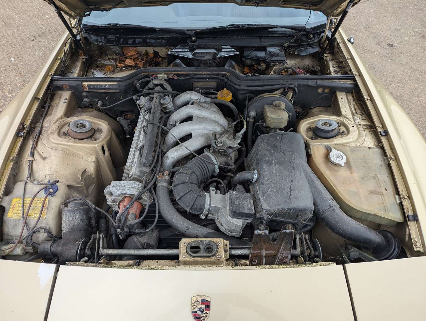 <p>1983 PORSCHE 944 AUTO</p>