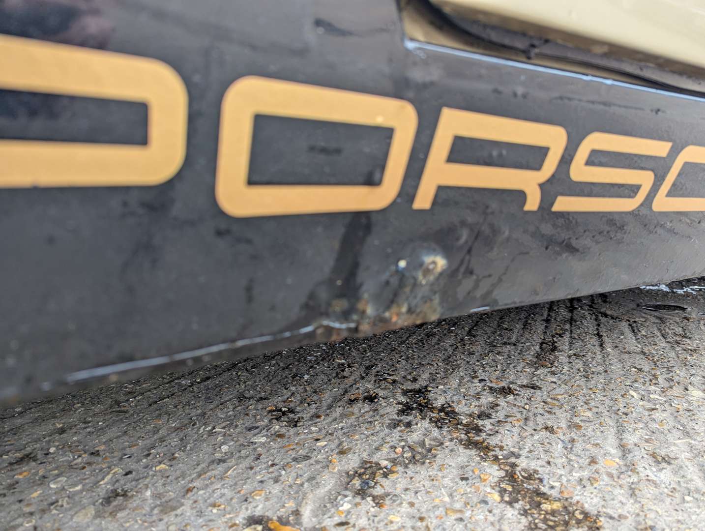 <p>1983 PORSCHE 944 AUTO</p>