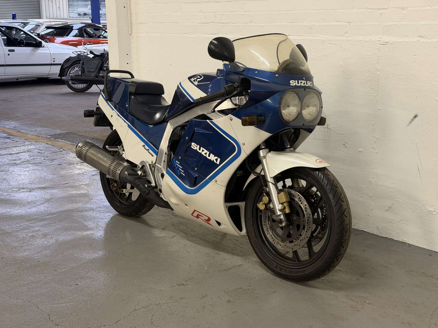 <p>1986 SUZUKI GSXR 1100</p>